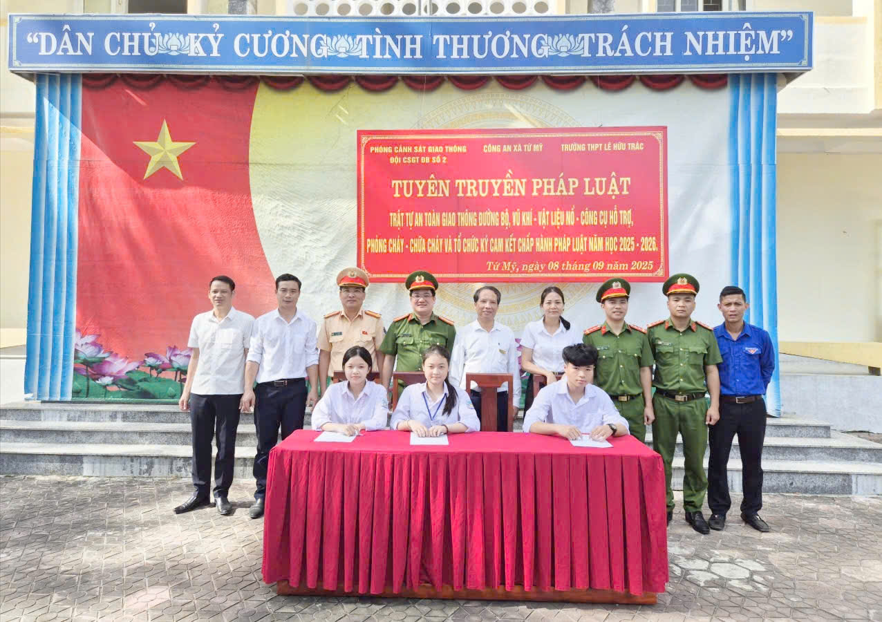 Công an xã Tứ Mỹ: Tuyên truyền giáo dục pháp luật cho học sinh