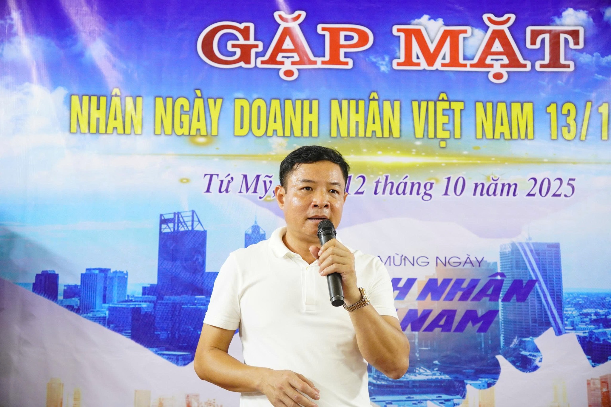 Xã Tứ Mỹ tổ chức gặp mặt nhân Ngày Doanh nhân Việt Nam 13/10