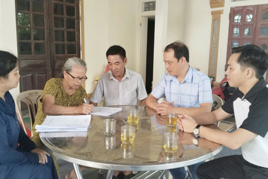 Tứ Mỹ đồng loạt ra quân lấy ý kiến Nhân dân về sắp xếp, sáp nhập và đặt tên thôn mới