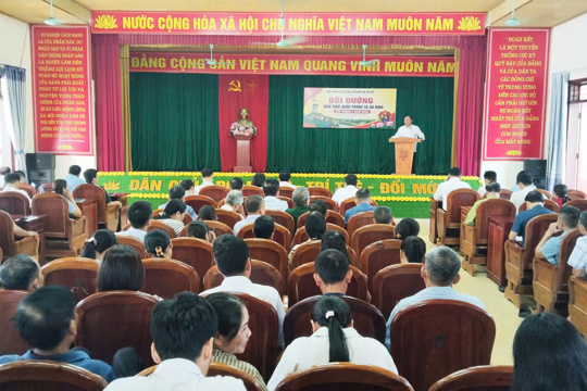 Tứ Mỹ: Bồi dưỡng kiến thức quốc phòng và an ninh cho hơn 120 học viên đối tượng 4