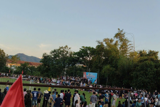 Kịch tính vòng bán kết Giải bóng đá nam thiếu niên xã Tứ Mỹ năm 2026