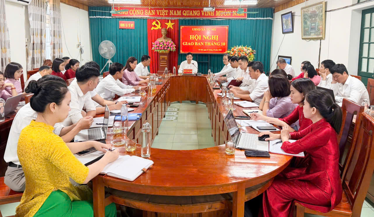 UBND xã Tứ Mỹ giao ban tháng 10, tập trung quyết liệt các nhiệm vụ trọng tâm