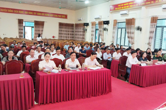 Tứ Mỹ tập huấn, quán triệt các văn bản của Trung ương, của tỉnh và nghiệp vụ công tác Đảng, chính quyền, Mặt trận