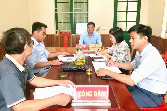 Đồng chí Chủ tịch UBND xã tiếp công dân định kỳ tháng 5 năm 2026 