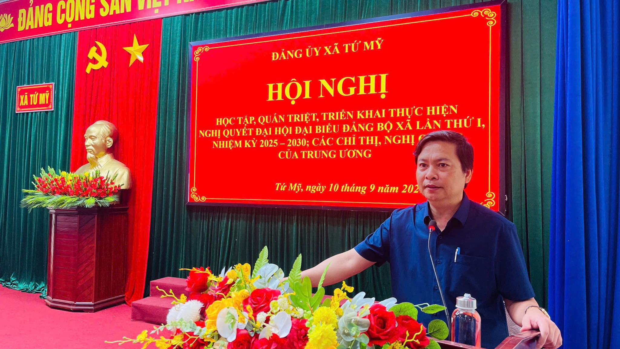 Sáng ngày 10/9 xã Tứ Mỹ triển khai quán triệt, tuyên truyền, phổ biến Nghị quyết Đại hội đại biểu Đảng bộ xã lần thứ nhất, nhiệm kỳ 2025 - 2030 và các Chỉ thị, Nghị quyết của Trung ương 